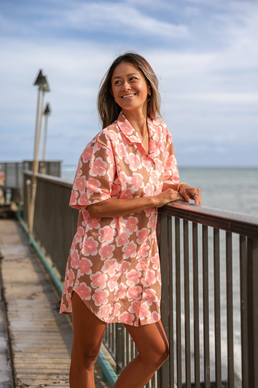 ‘Olu Breeze Tunic (Ulu Palaka / Brown Hibiscus - Merrie Monarch Release)