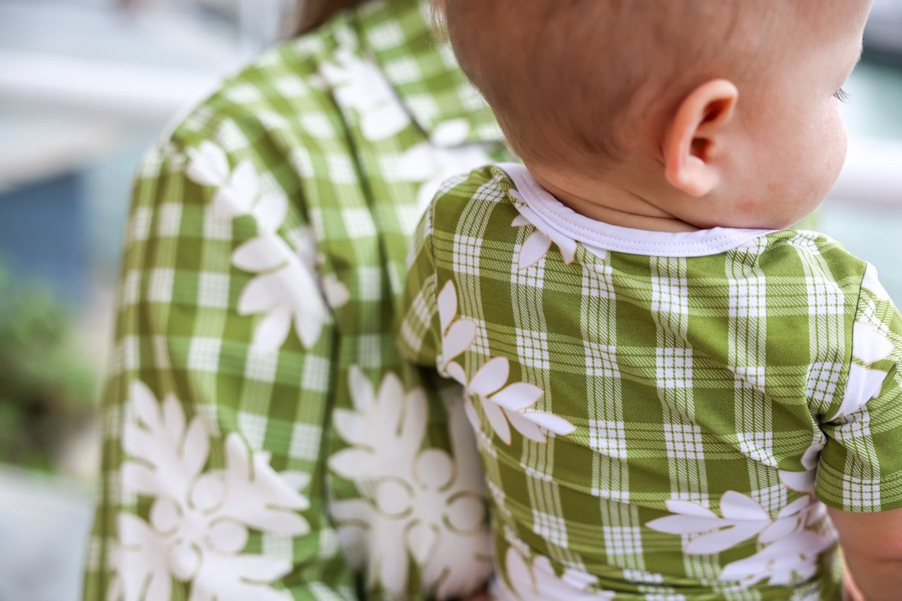 Snuggle-Me Onesie (Ulu Palaka - Merrie Monarch Release)