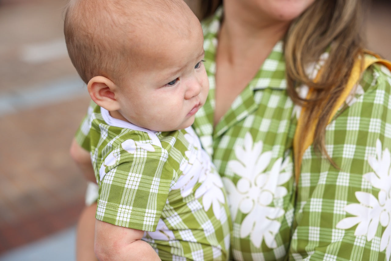 Snuggle-Me Onesie (Ulu Palaka - Merrie Monarch Release)